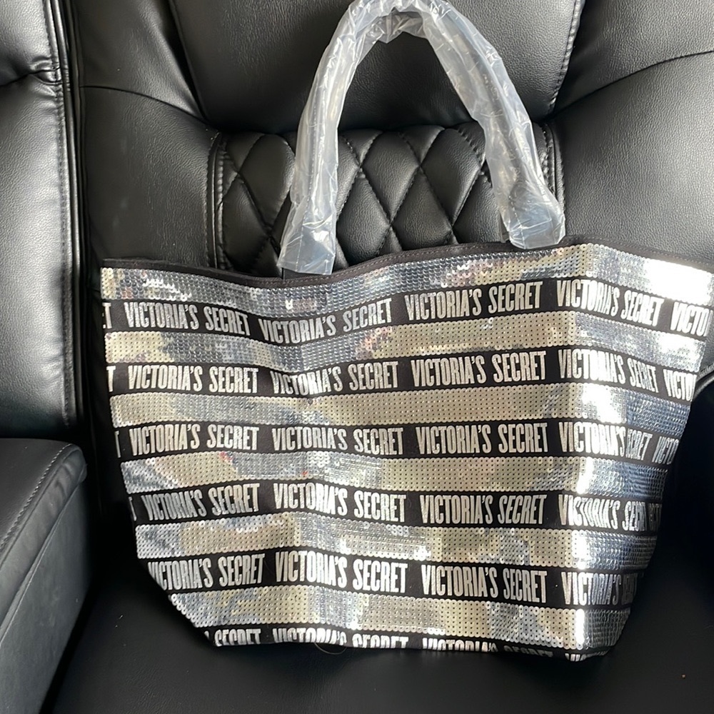 New Victoria Secrets Bag